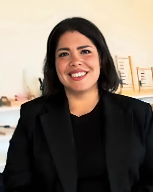 Edith Zamorano, educadora · guía montessori ami